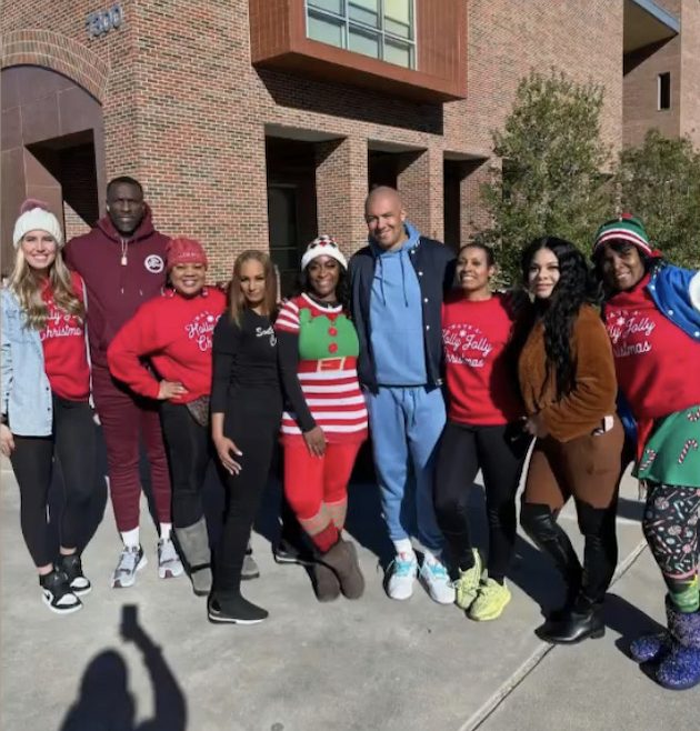 Holly Jolly volunteer team